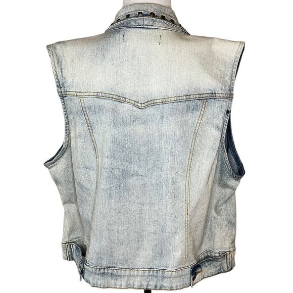 Vintage Zana Di Jean Vest Womens Plus Sz 18W Light Denim Wash Studded Details - Picture 4 of 7